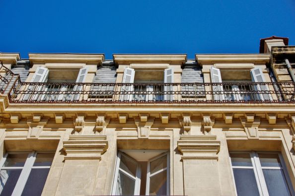 Vente Appartement Bordeaux 8&nbsp;Pièces 240&nbsp;m²
