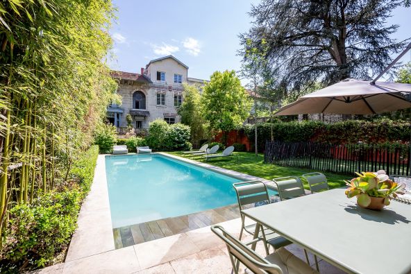 Sale Mansion (hôtel particulier) Bordeaux 10&nbsp;Rooms 440&nbsp;m²