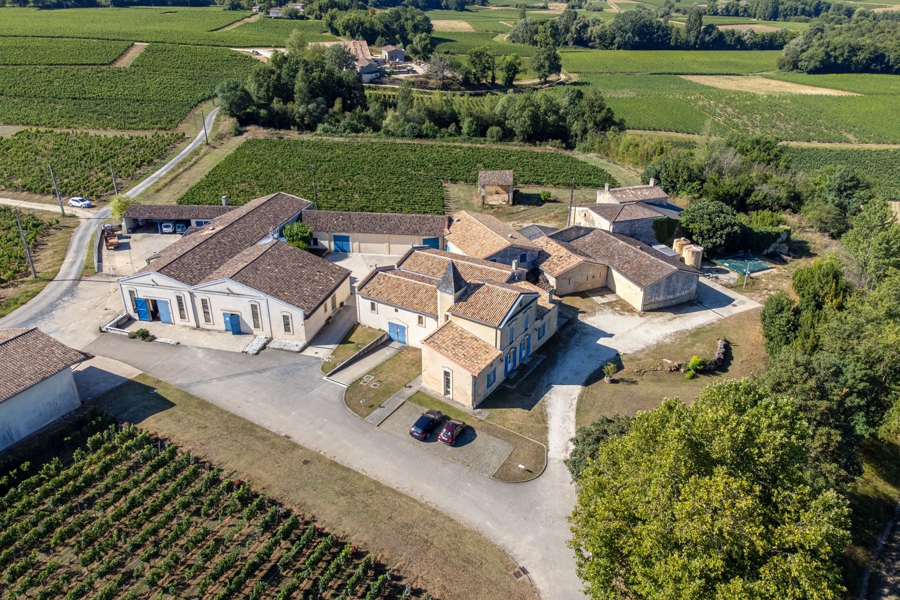 castle 10 Rooms for sale on BORDEAUX (33000)