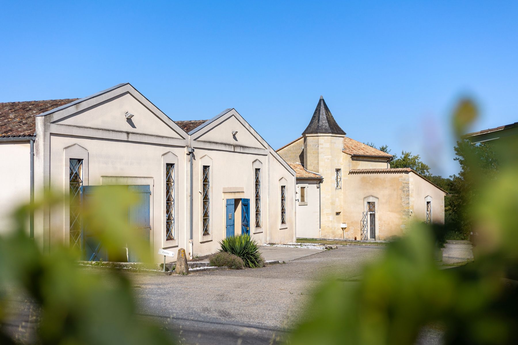 castle 10 Rooms for sale on BORDEAUX (33000)