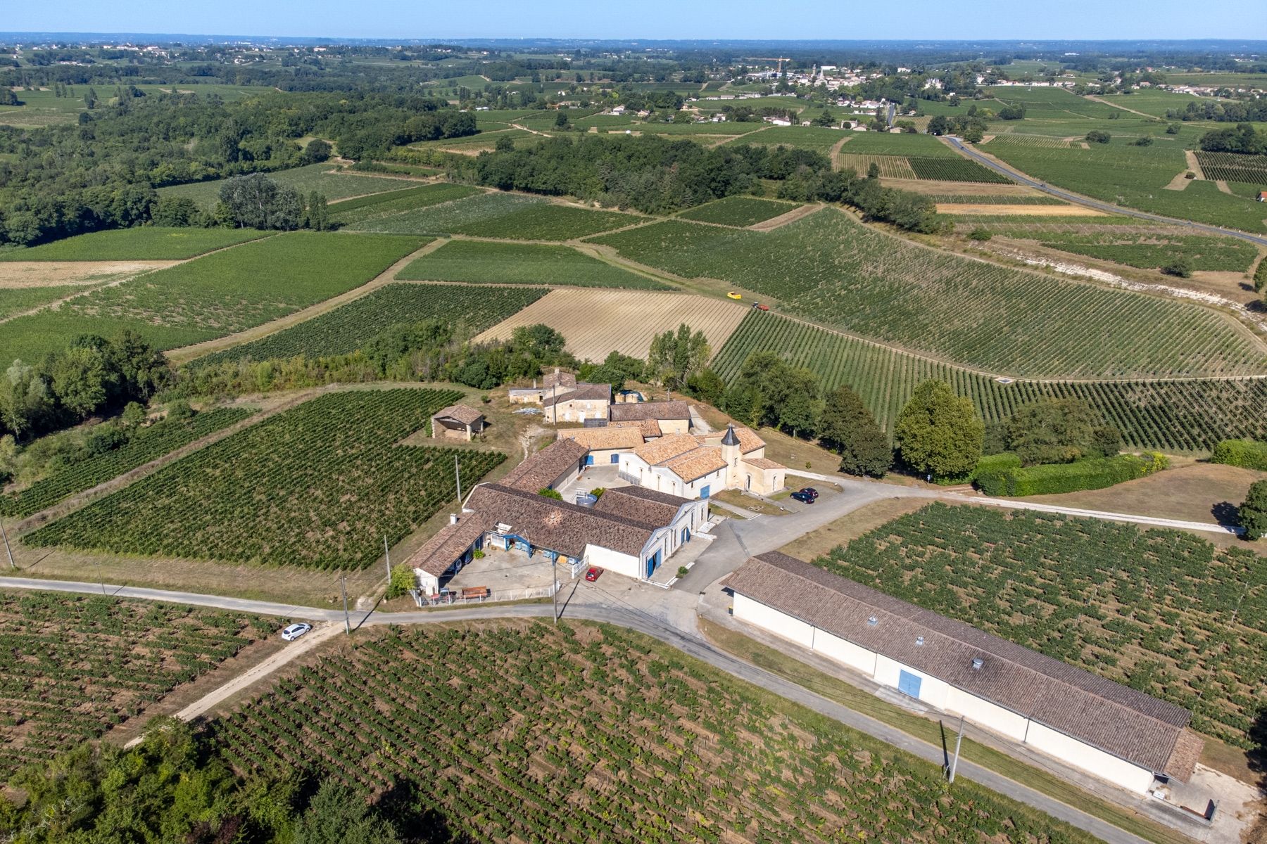 castle 10 Rooms for sale on BORDEAUX (33000)