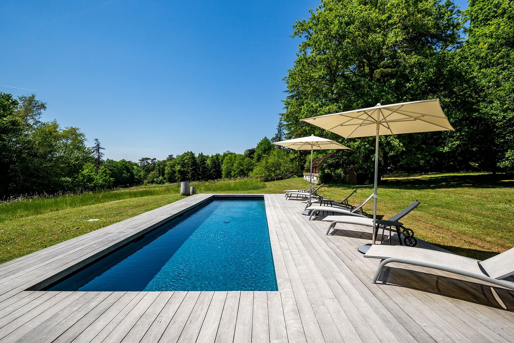 castle 20 Rooms for sale on BORDEAUX (33000)