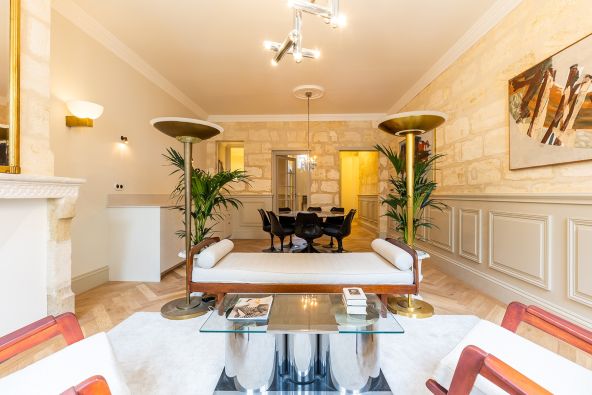 Sale Apartment Bordeaux 2&nbsp;Rooms 61&nbsp;m²