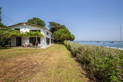 villa 8 Pièces en vente sur CAP FERRET (33970) Vente Villa Cap-Ferret 8 Pièces 225 m²