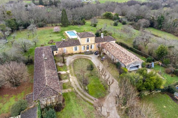 Sale Castle Bordeaux 12&nbsp;Rooms 460&nbsp;m²