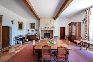 castle 30 Rooms for sale on BORDEAUX (33000)