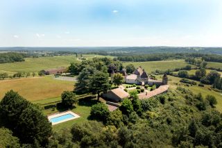 castle 30 Rooms for sale on BORDEAUX (33000)