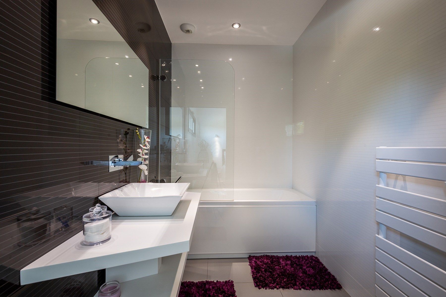 house 10 Rooms for sale on PESSAC (33600)