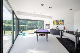 house 10 Rooms for sale on PESSAC (33600)