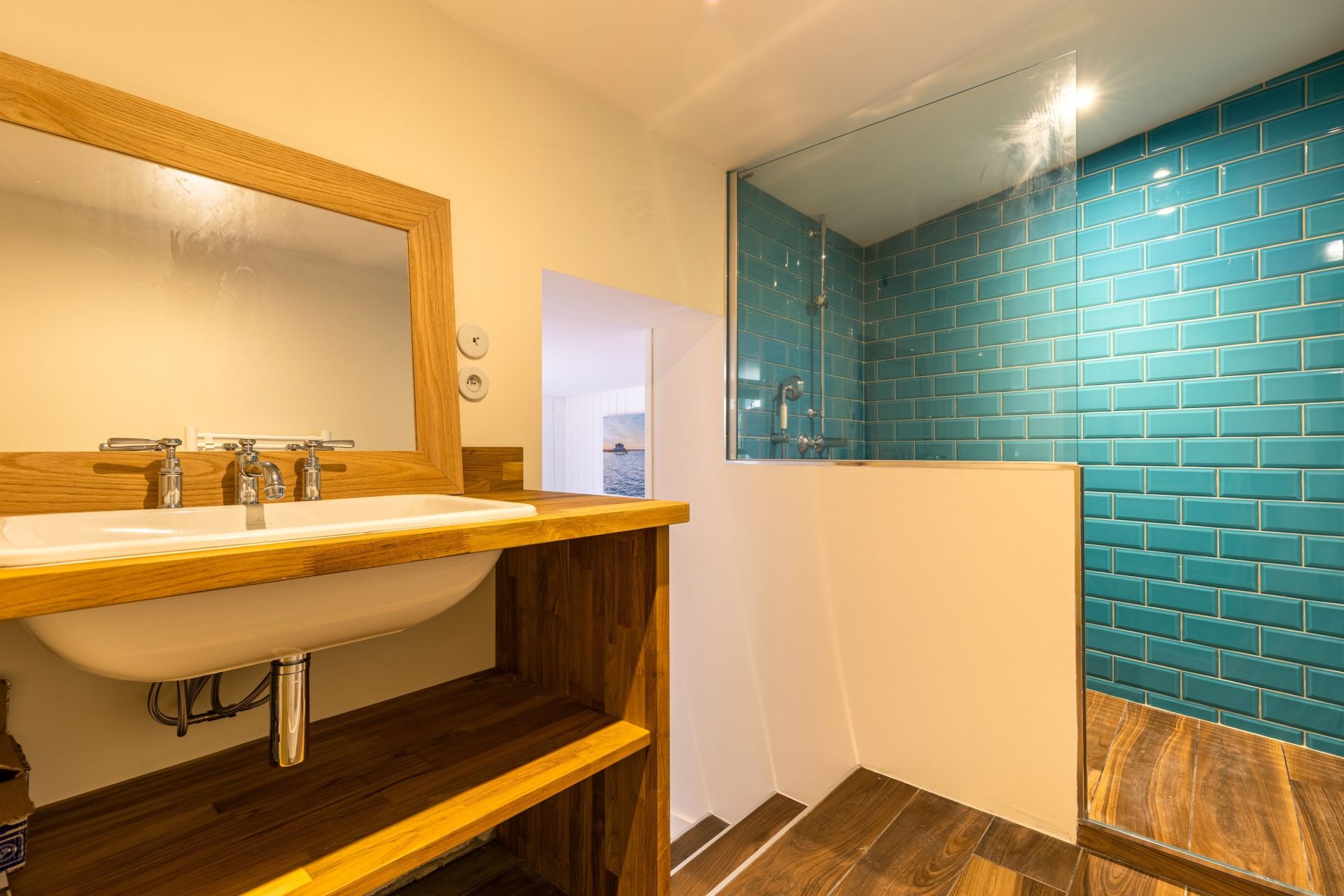 house 5 Rooms for sale on CAP FERRET (33970)