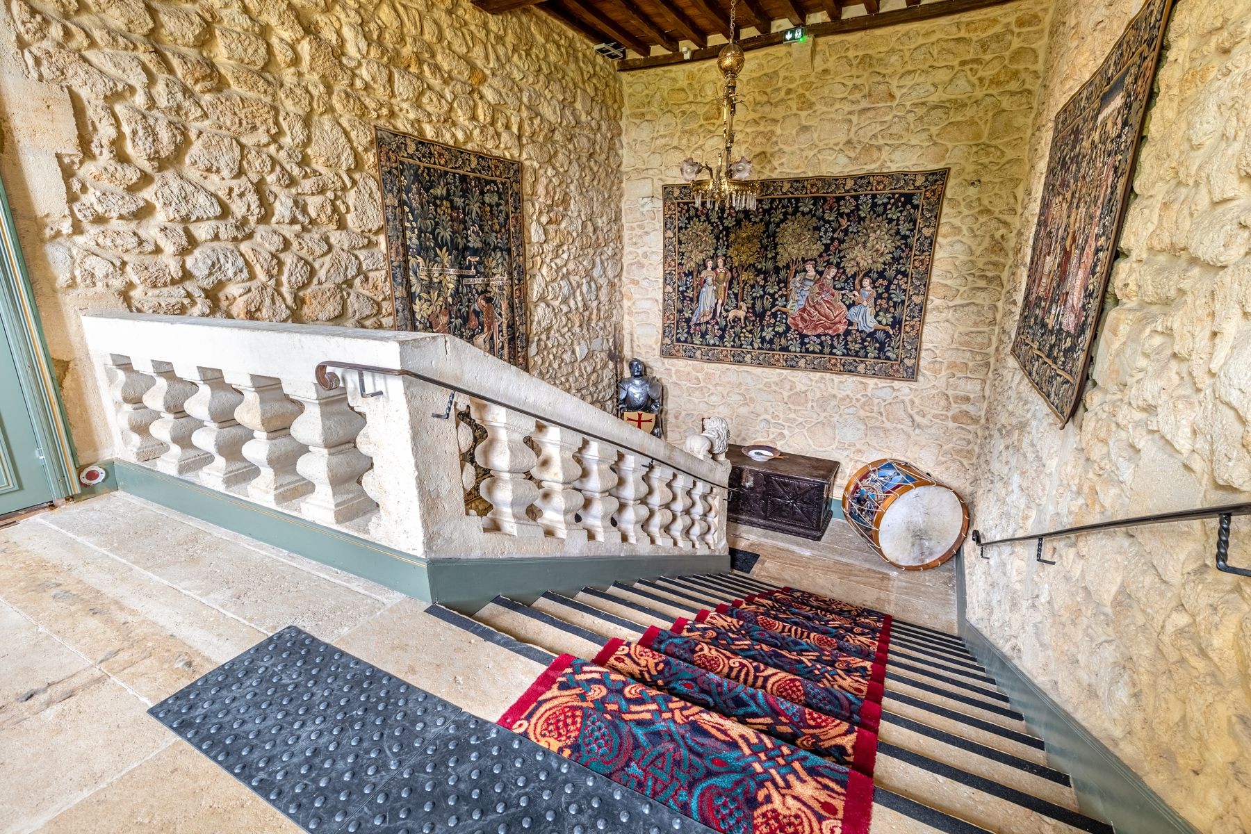 propriété viticole 40 Pièces en vente sur BORDEAUX (33000)