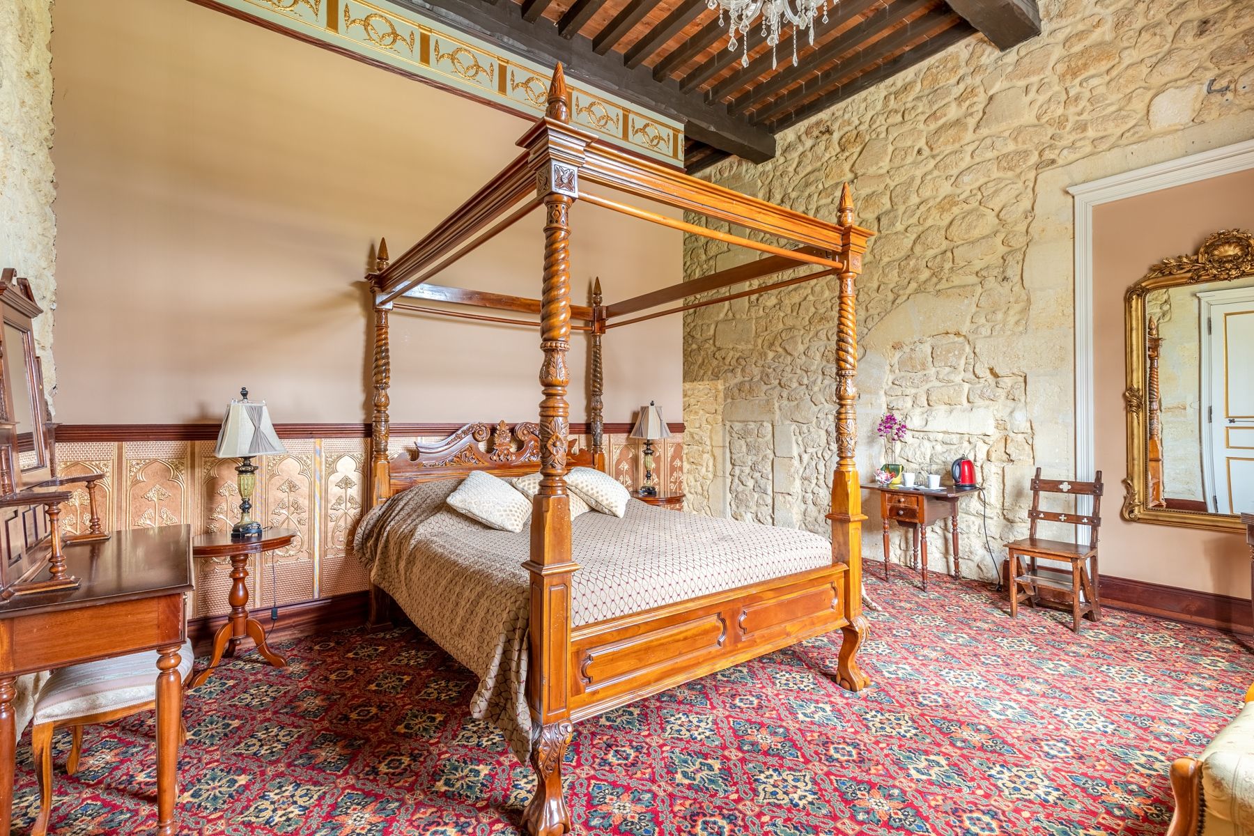 propriété viticole 40 Pièces en vente sur BORDEAUX (33000)