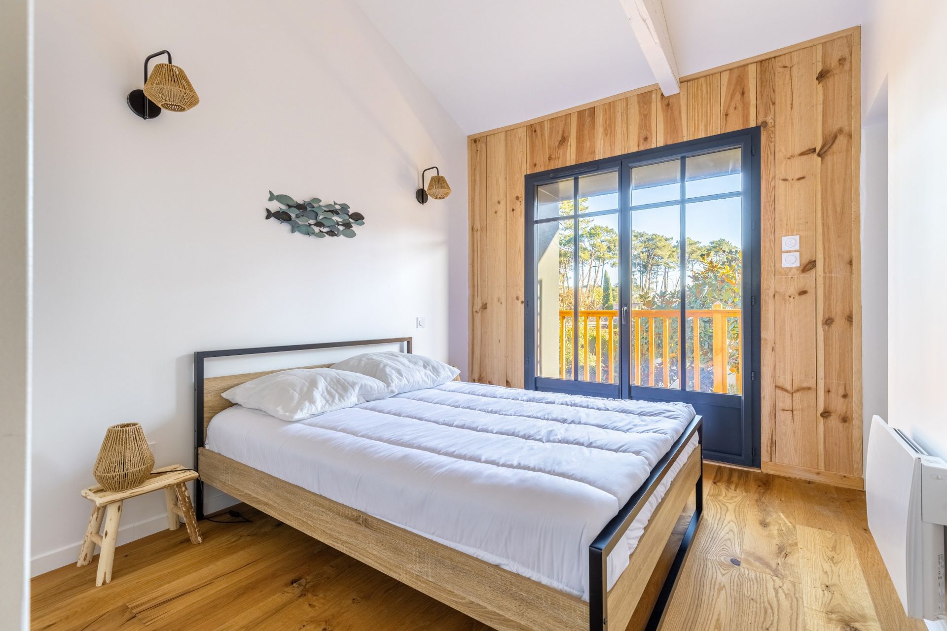 house 6 Rooms for sale on CAP FERRET (33970)