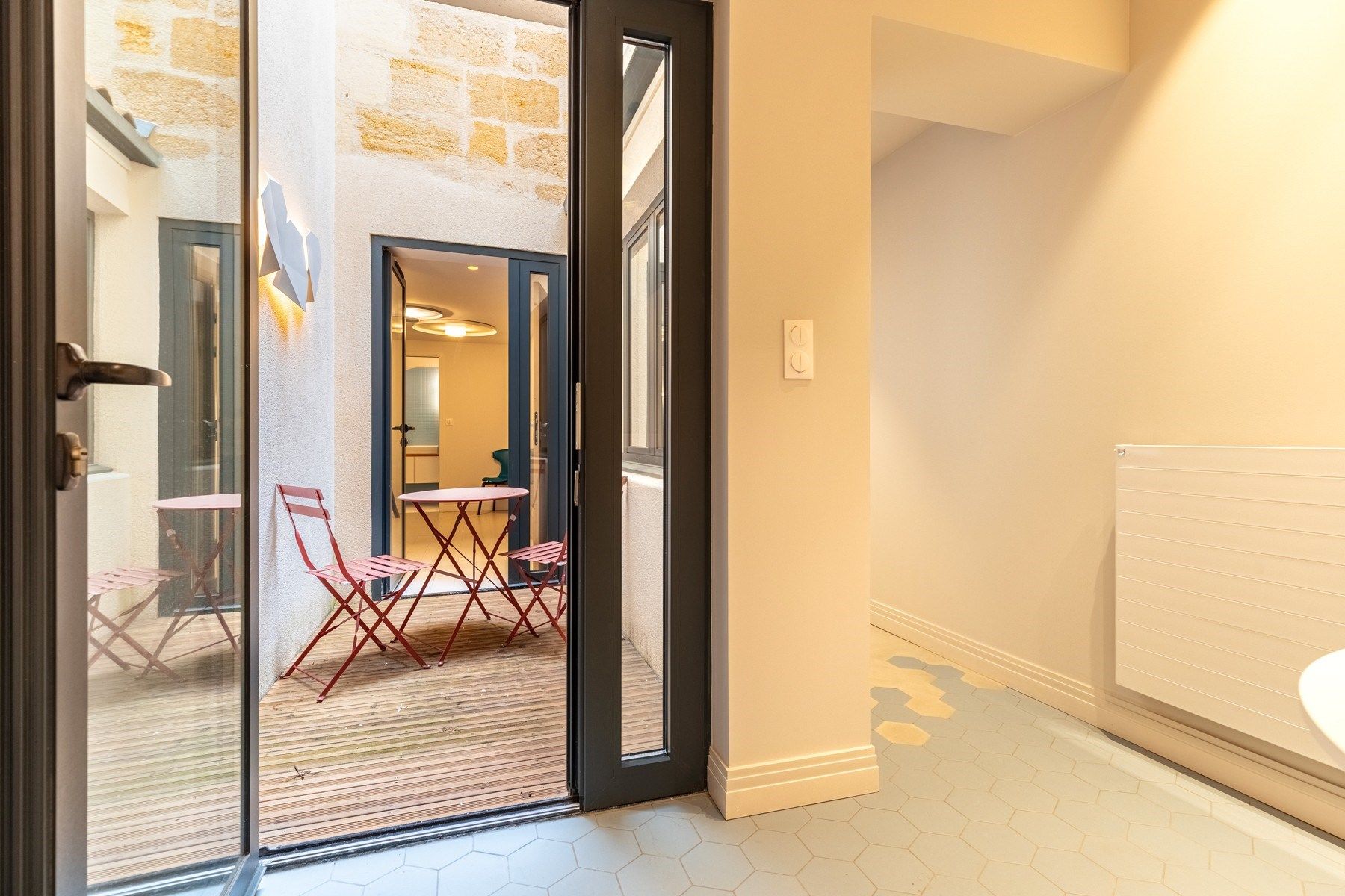 apartment 4 Rooms for sale on BORDEAUX (33000)
