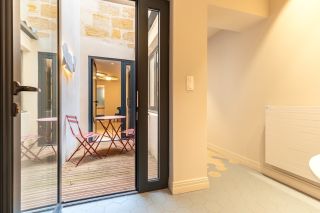 apartment 4 Rooms for sale on BORDEAUX (33000)