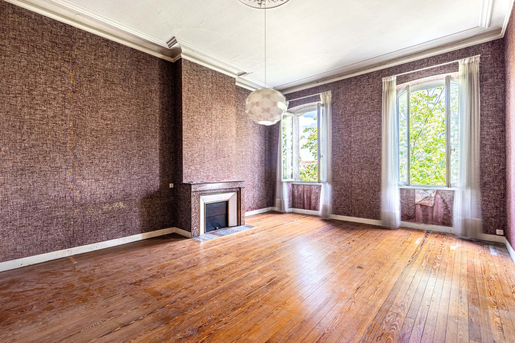 mansion (hôtel particulier) 15 Rooms for sale on BORDEAUX (33000)