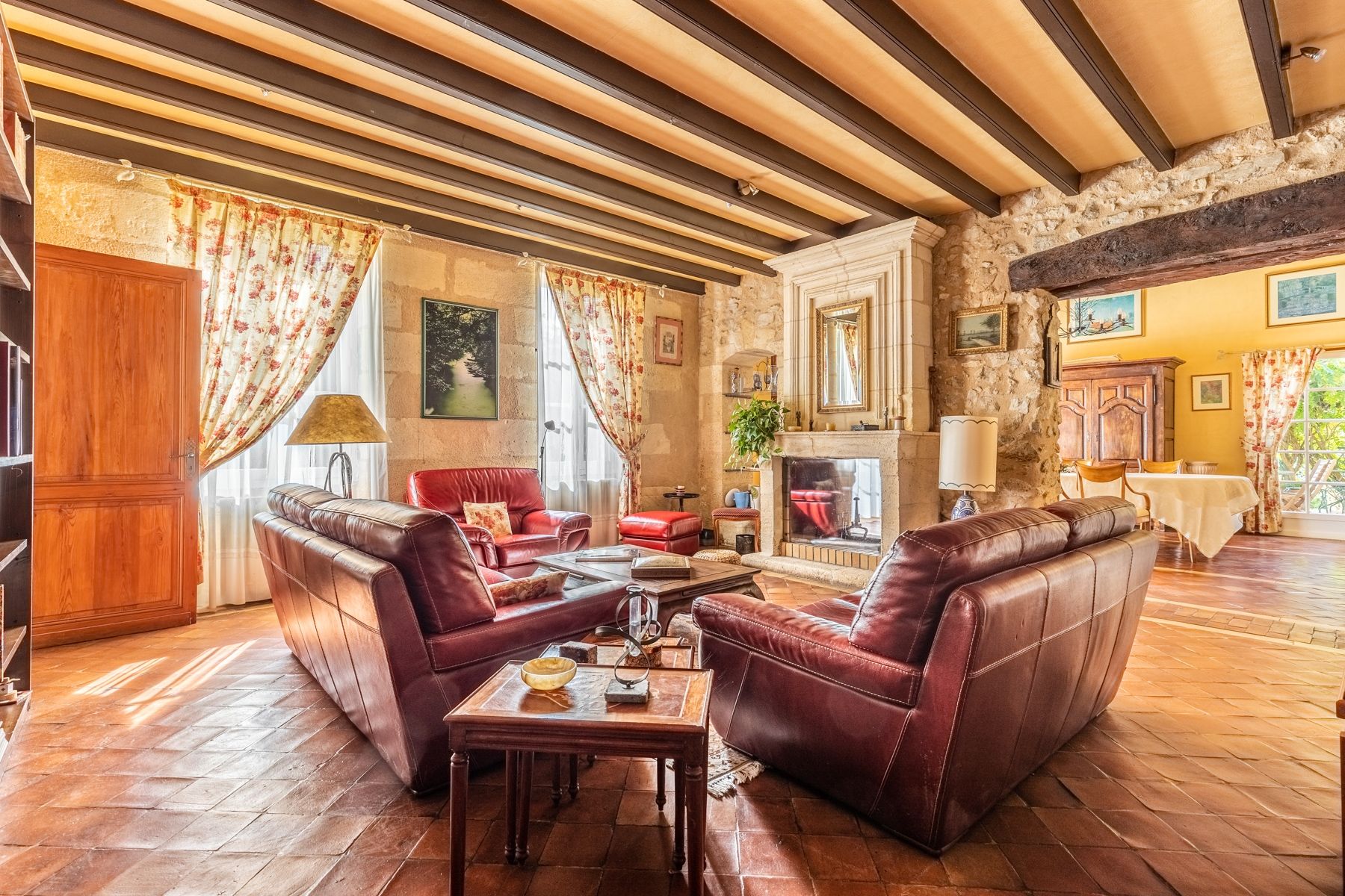 propriété 10 Pièces en vente sur BORDEAUX (33000)