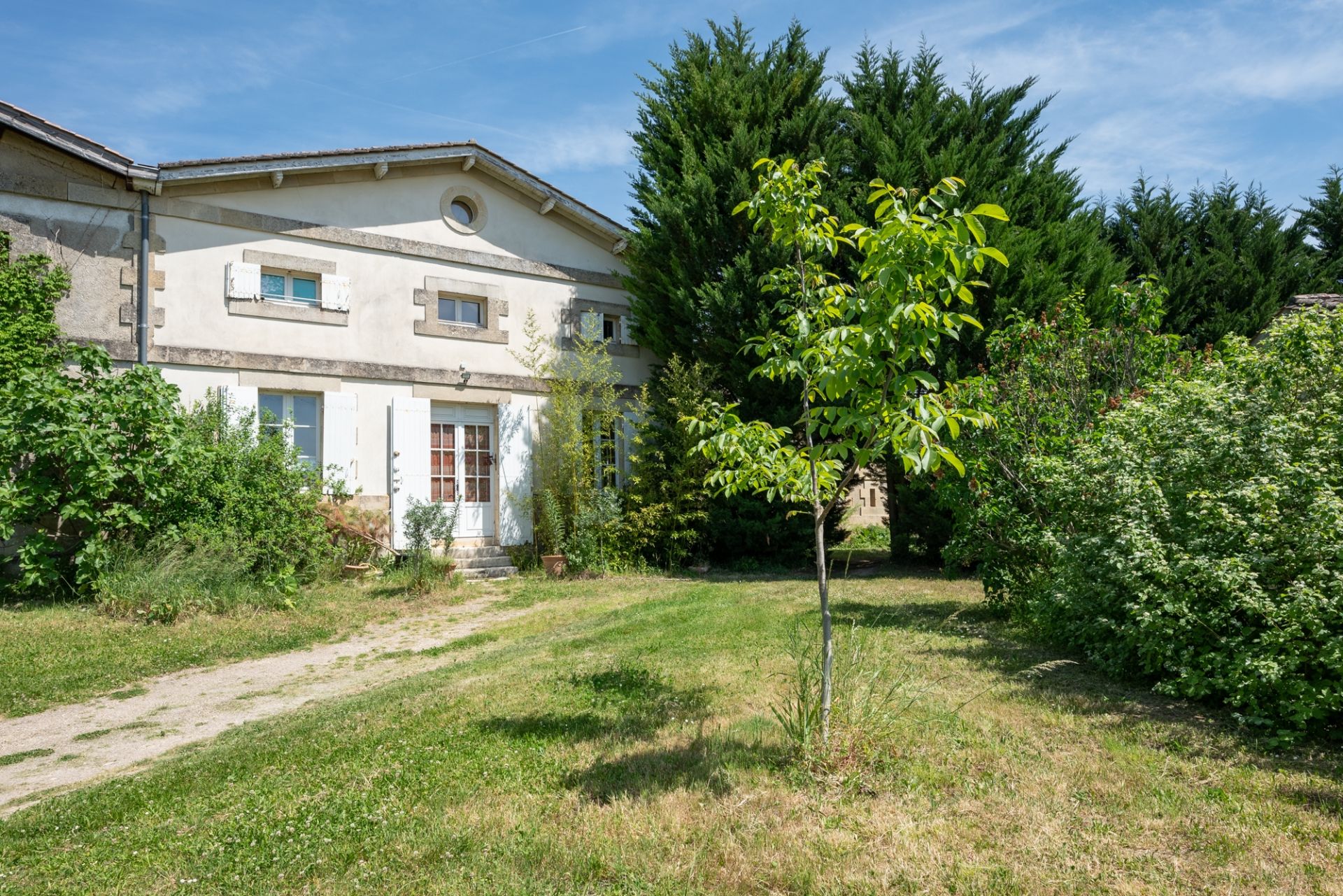 wine estate 15 Rooms for sale on BORDEAUX (33000)