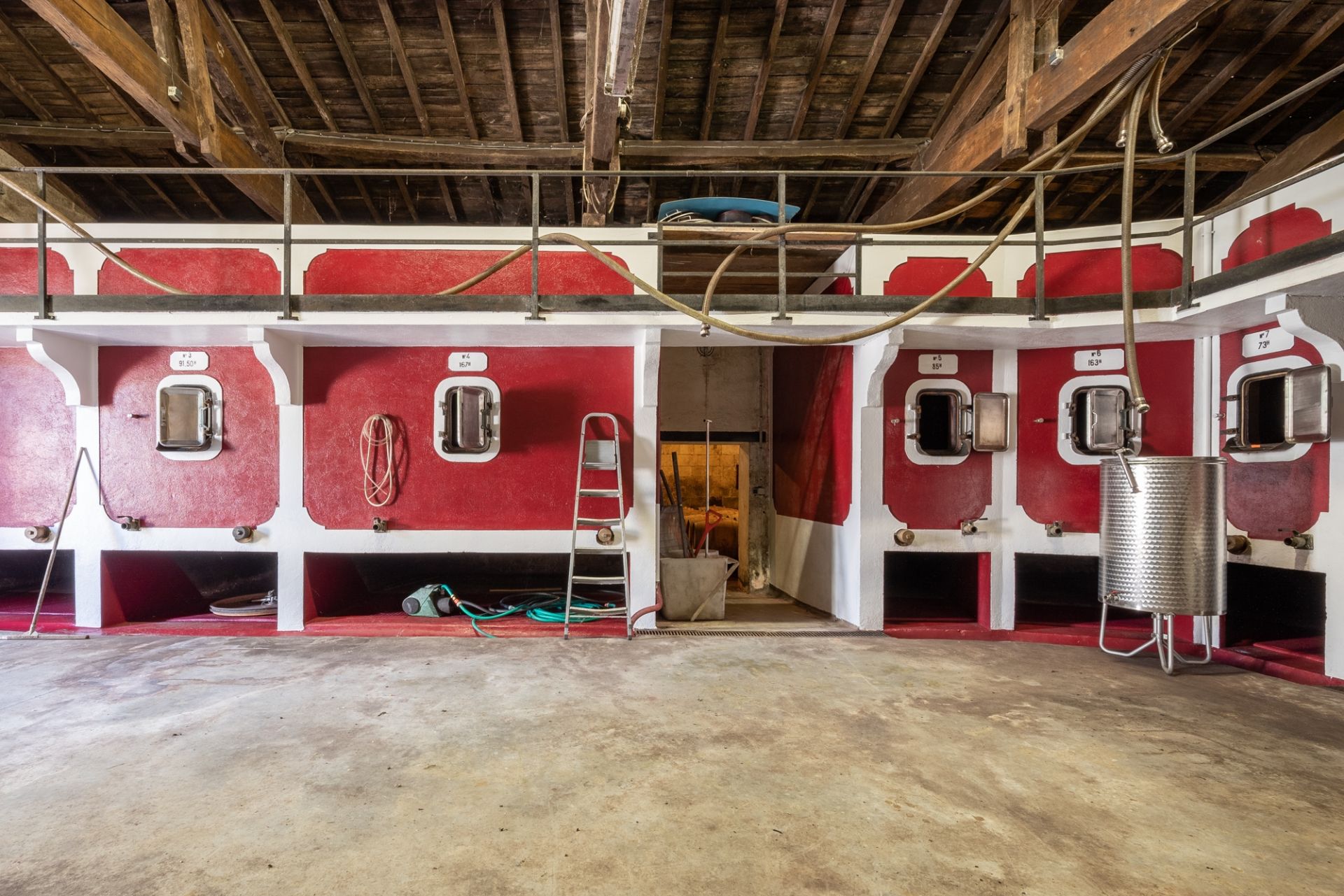 wine estate 15 Rooms for sale on BORDEAUX (33000)