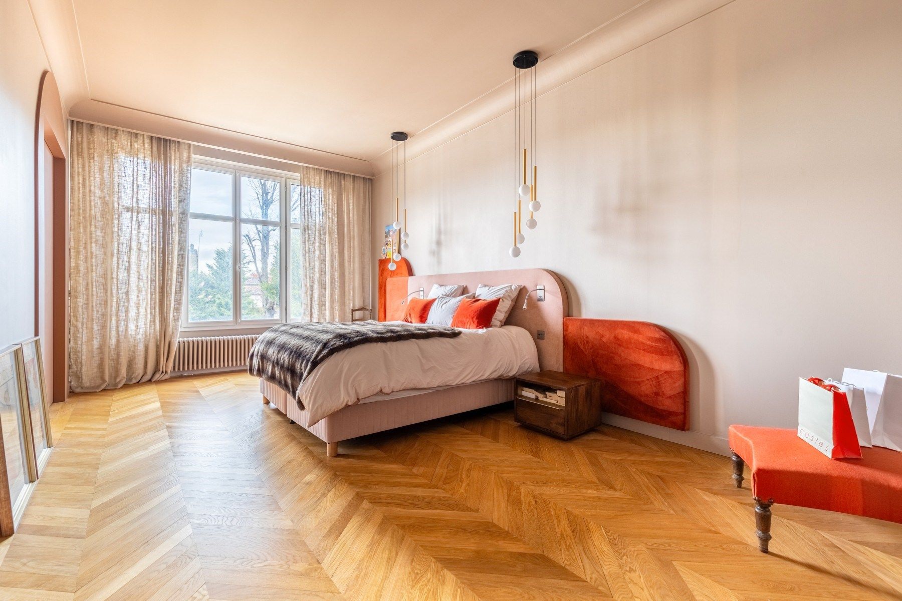 house 10 Rooms for sale on BORDEAUX (33000)
