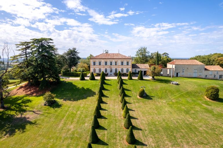 propriété 20 Pièces en vente sur BORDEAUX (33000)