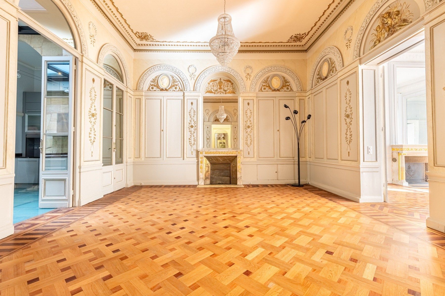 appartement 6 Pièces en vente sur BORDEAUX (33000)