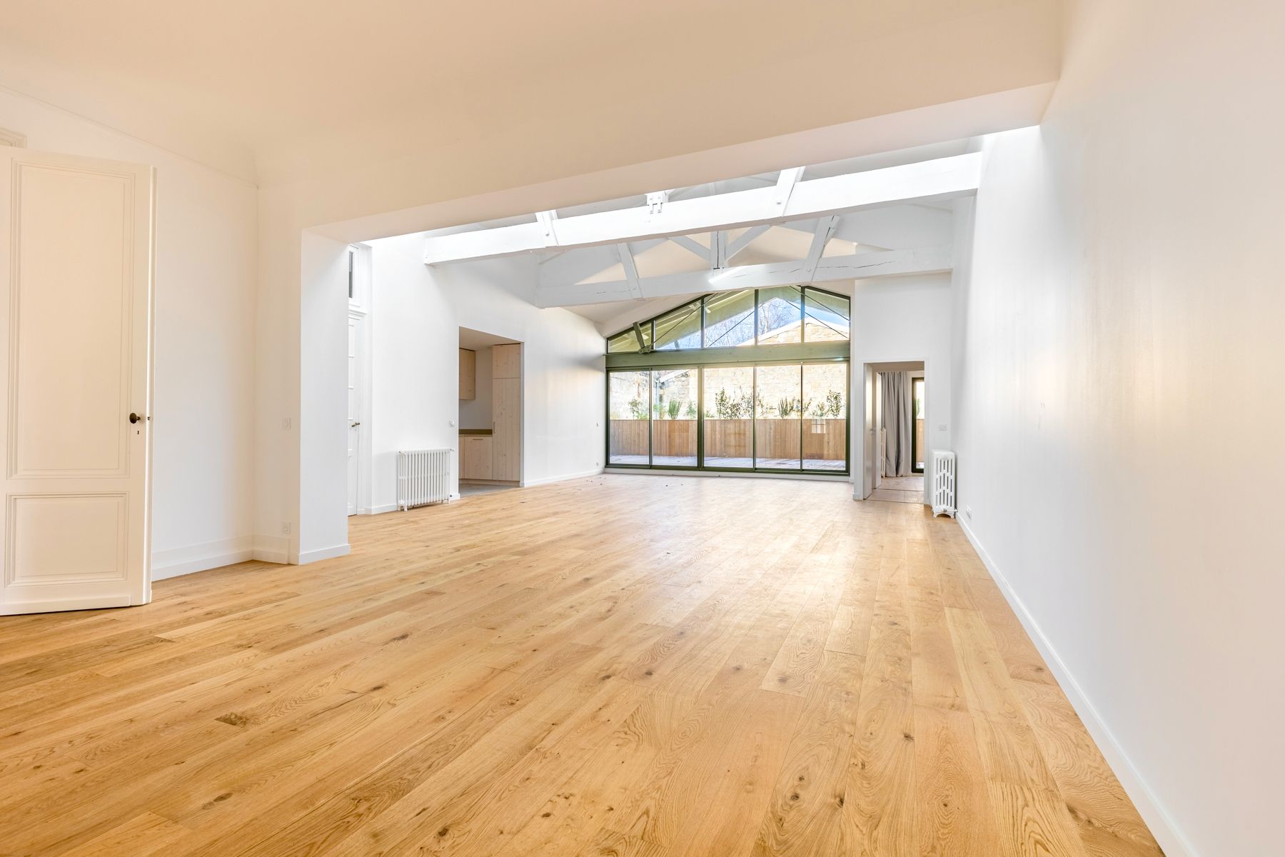apartment 6 Rooms for sale on BORDEAUX (33000)