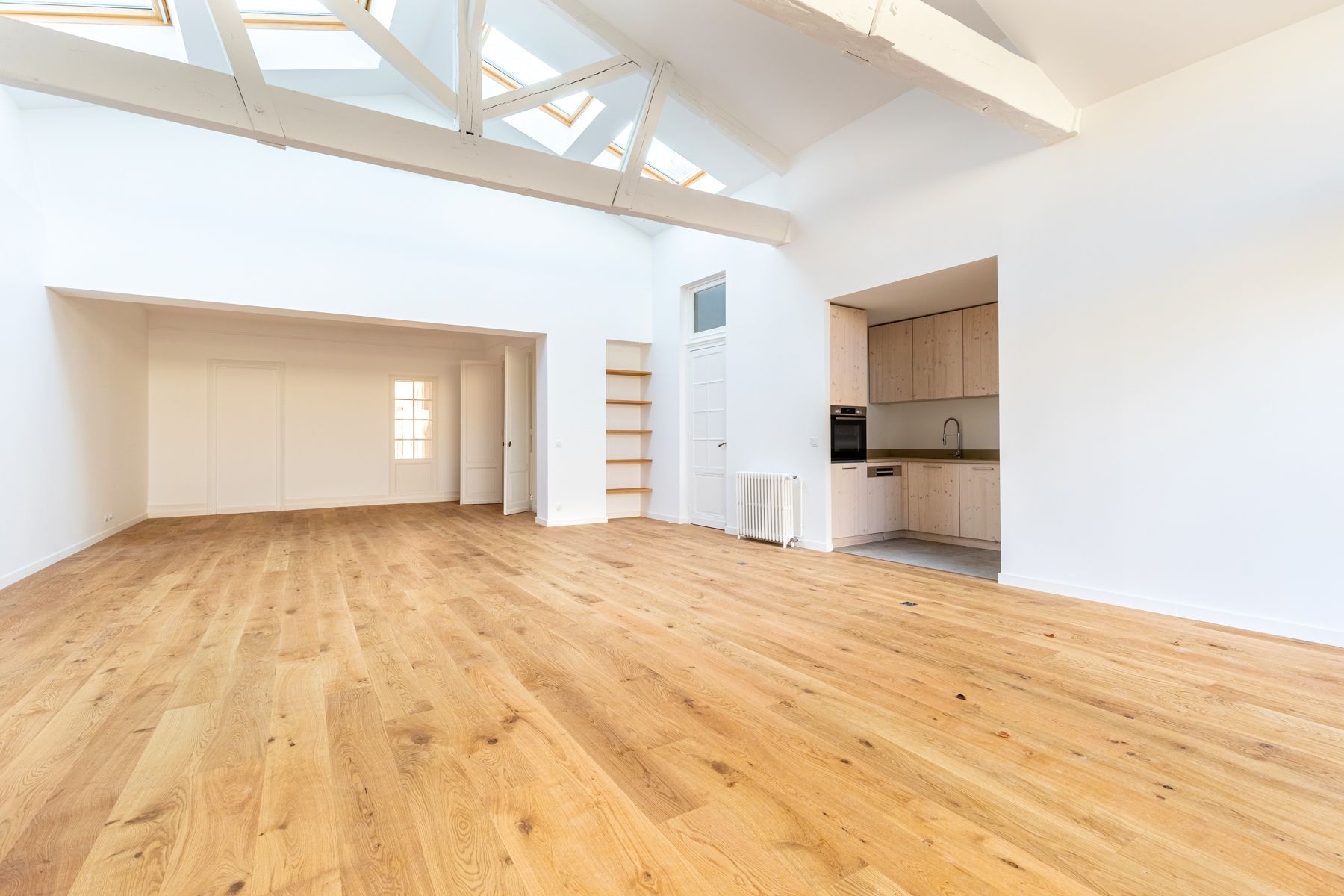 apartment 6 Rooms for sale on BORDEAUX (33000)