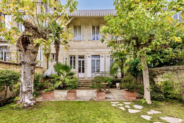 Vente Maison Bordeaux 9&nbsp;Pièces 330&nbsp;m²