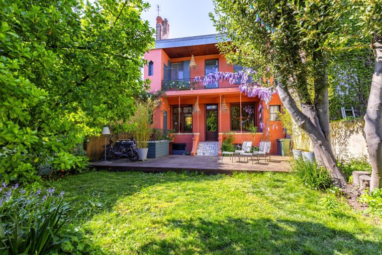 house 8 Rooms for sale on BORDEAUX (33000)