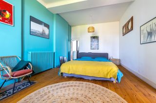 house 8 Rooms for sale on BORDEAUX (33000)