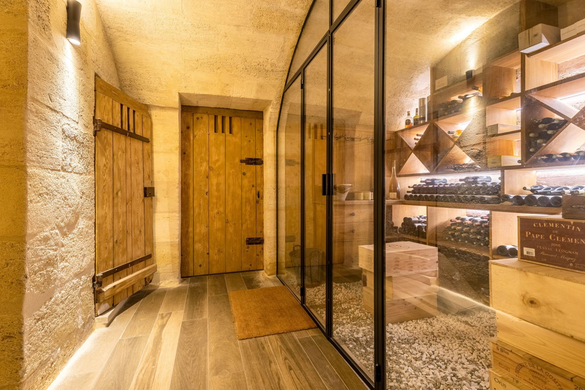 apartment 6 Rooms for sale on BORDEAUX (33000)