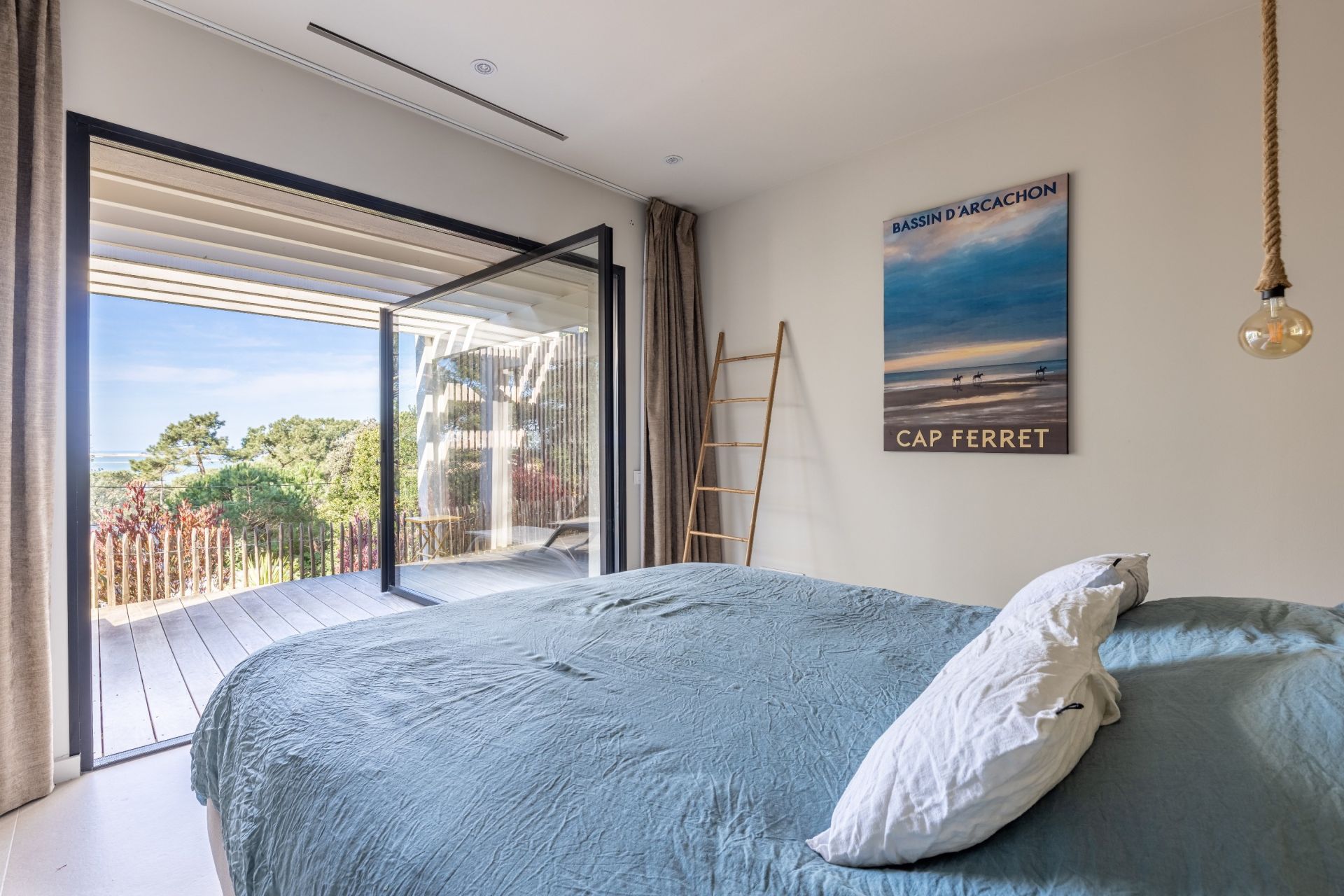 house 6 Rooms for sale on PYLA SUR MER (33115)