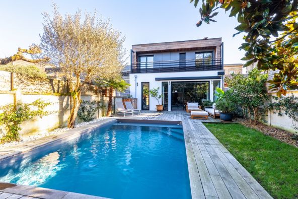 Vente Maison Bordeaux 6 Pièces 180 m²