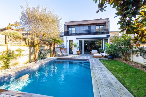 Vente Maison Bordeaux 6&nbsp;Pièces 180&nbsp;m²
