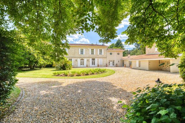 Sale House Bordeaux 11&nbsp;Rooms 400&nbsp;m²