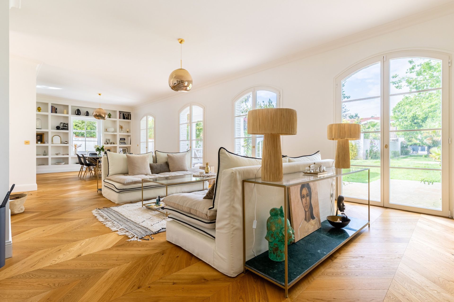 house 8 Rooms for sale on BORDEAUX (33000)