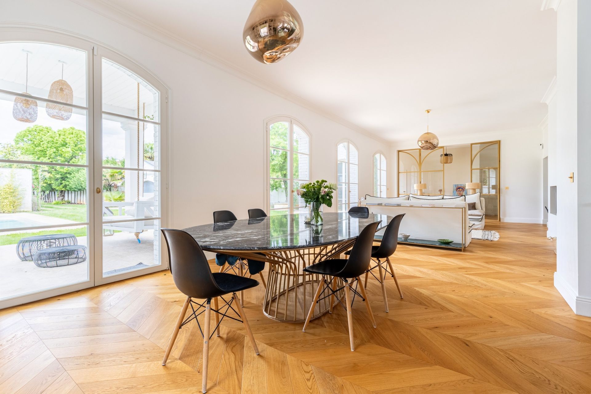 house 8 Rooms for sale on BORDEAUX (33000)