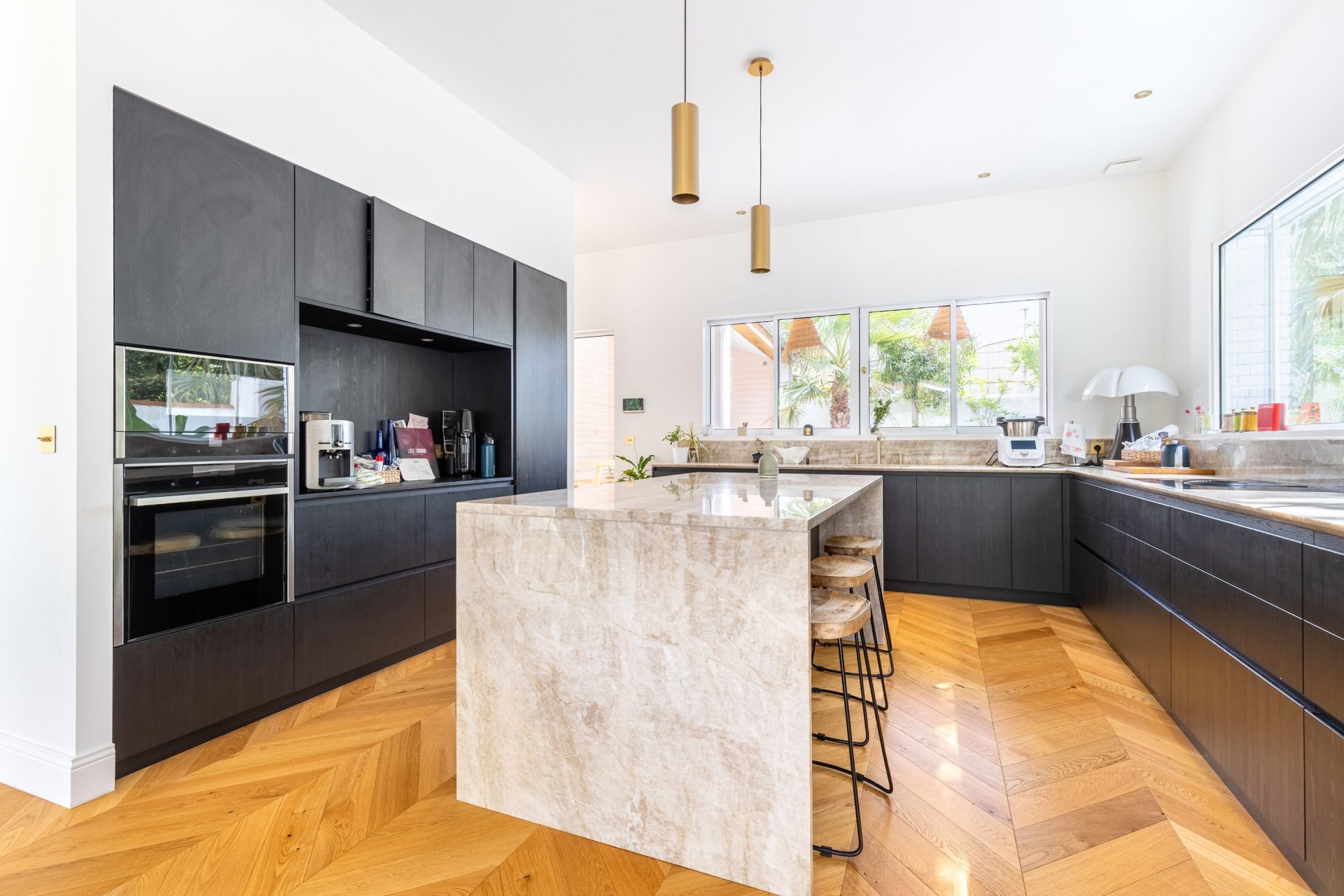 house 8 Rooms for sale on BORDEAUX (33000)