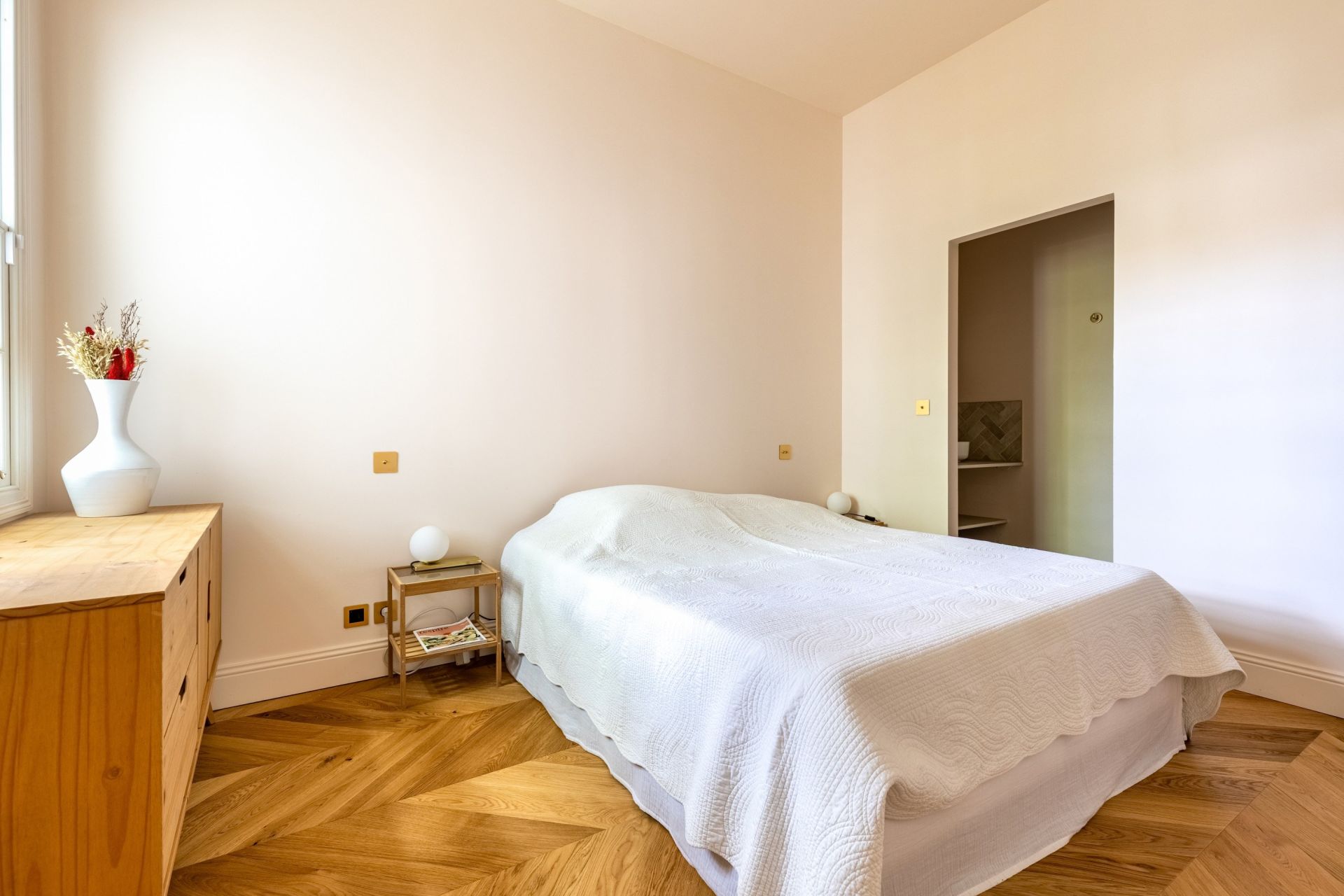 house 8 Rooms for sale on BORDEAUX (33000)