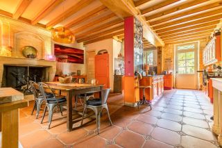 property 10 Rooms for sale on BORDEAUX (33000)