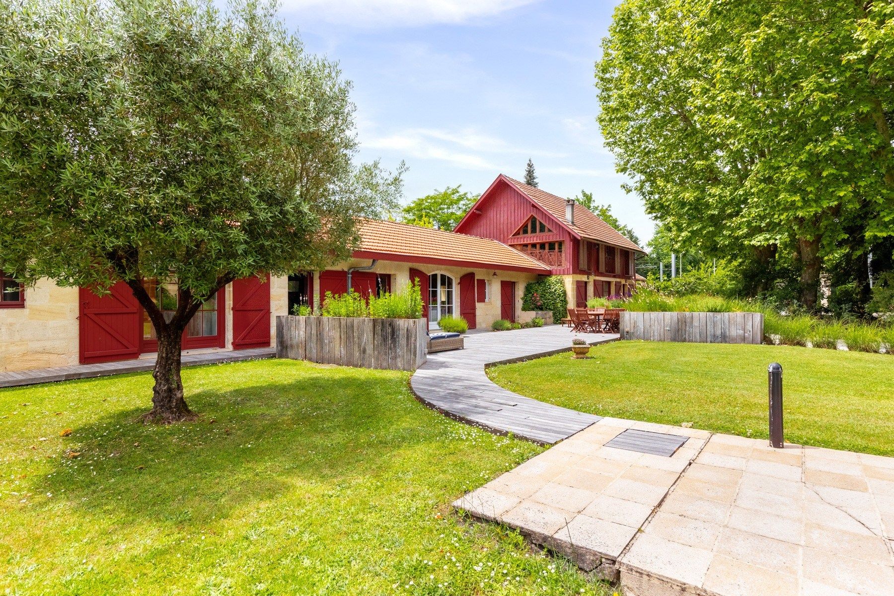 house 7 Rooms for sale on BORDEAUX (33000)