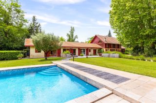 house 7 Rooms for sale on BORDEAUX (33000)