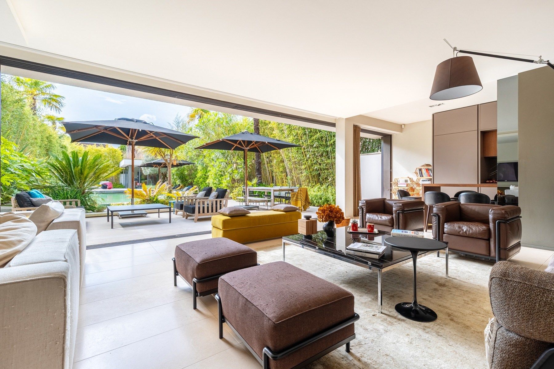 house 8 Rooms for sale on BORDEAUX (33000)