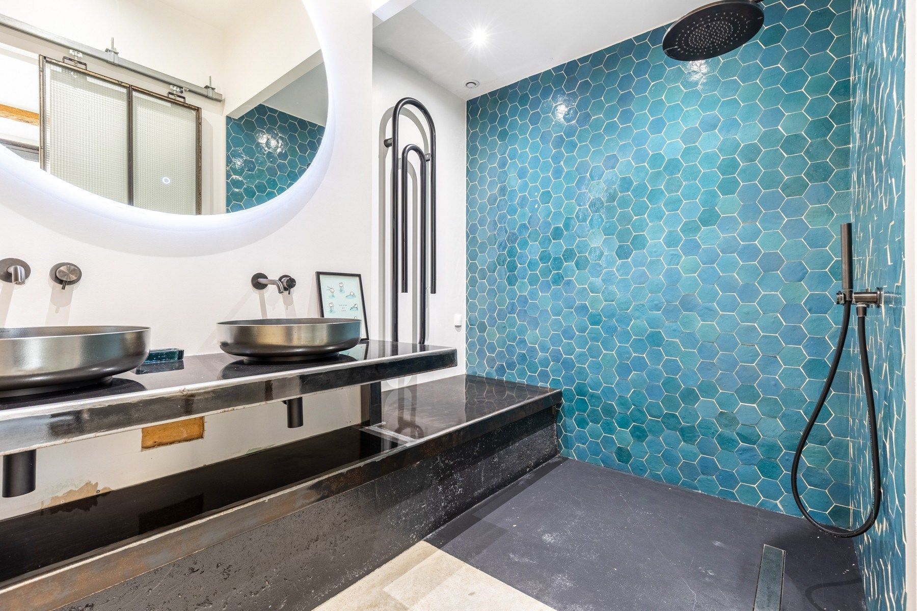 apartment 8 Rooms for sale on BORDEAUX (33000)