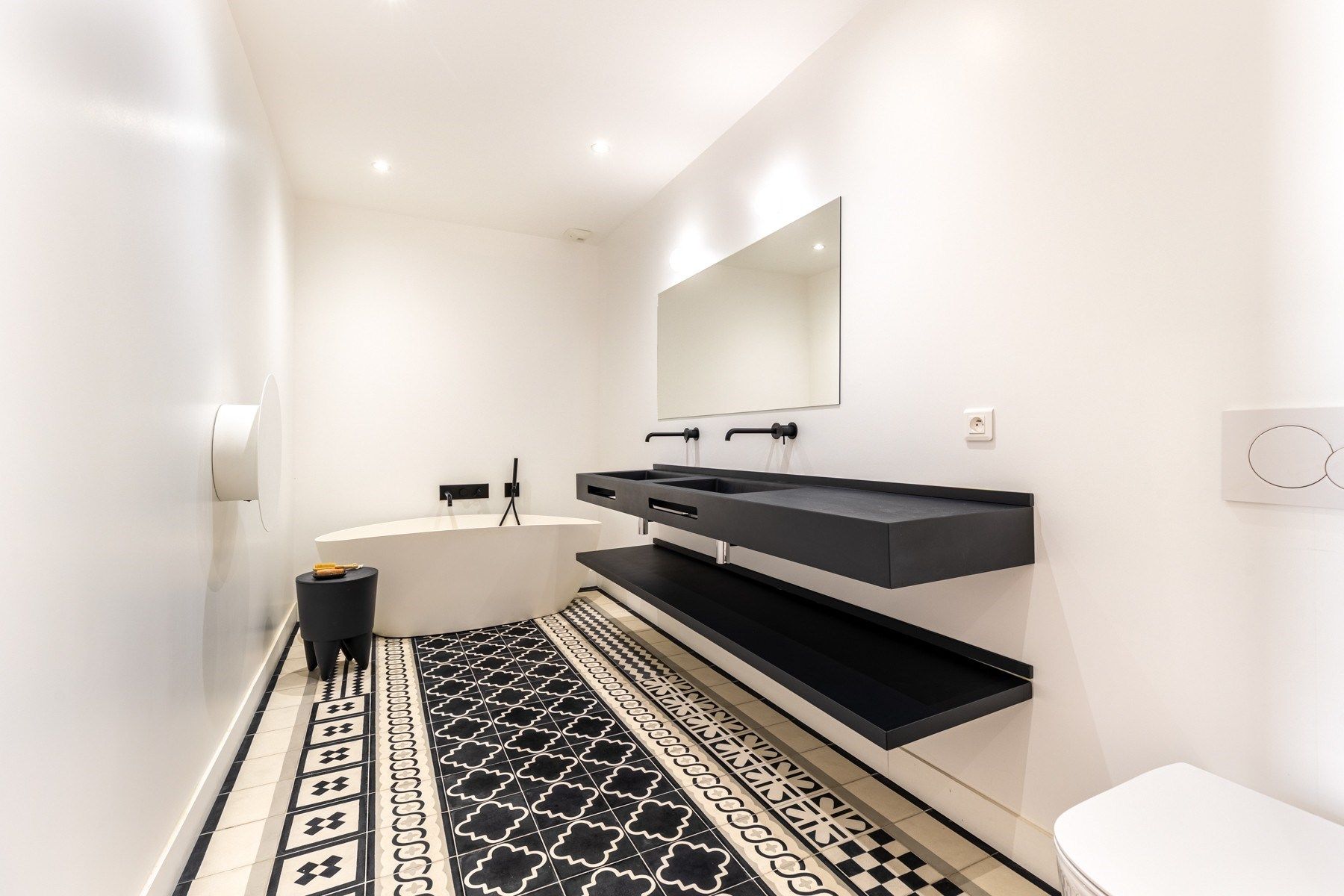 appartement 8 Pièces en vente sur BORDEAUX (33000)