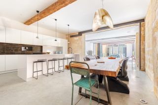 apartment 8 Rooms for sale on BORDEAUX (33000)