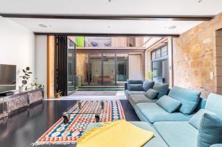 apartment 8 Rooms for sale on BORDEAUX (33000)