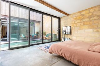 apartment 8 Rooms for sale on BORDEAUX (33000)