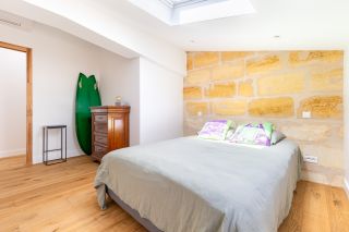 apartment 8 Rooms for sale on BORDEAUX (33000)